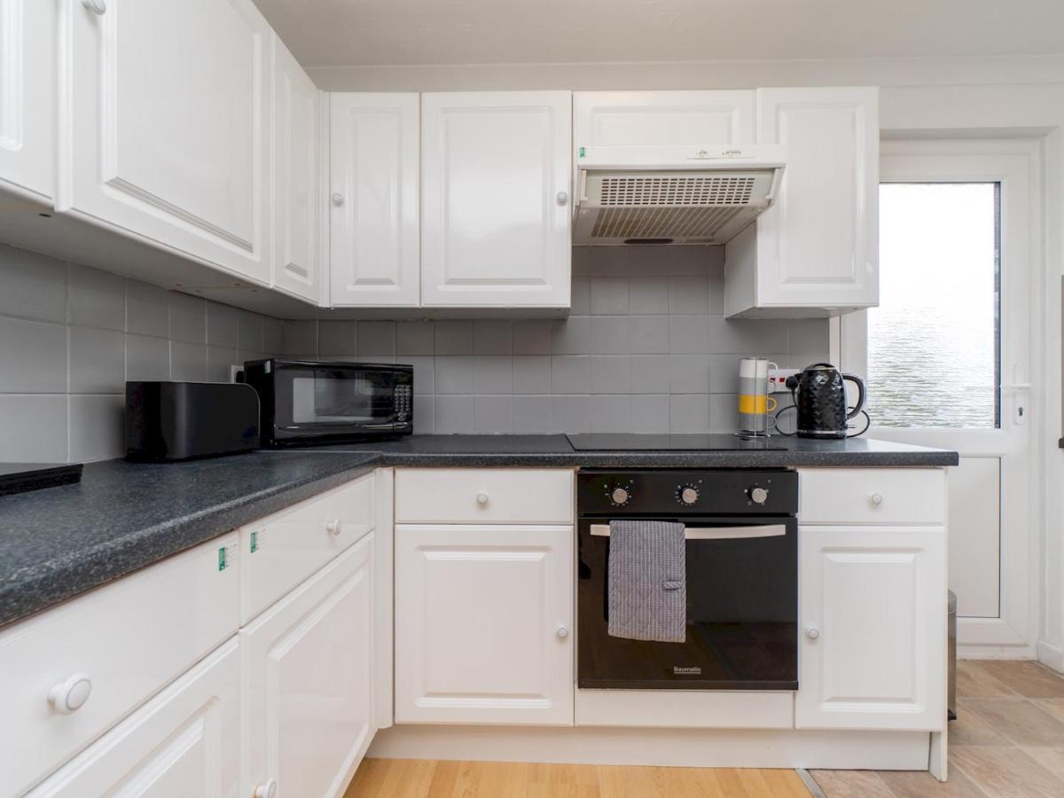 Pass The Keys One Bed Flat With Stunning Views And Free Parking Apartment Bath Exterior photo