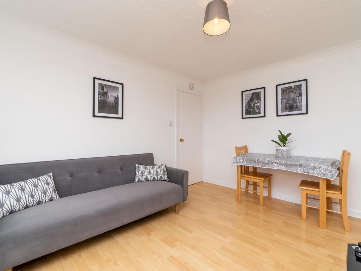 Pass The Keys One Bed Flat With Stunning Views And Free Parking Apartment Bath Exterior photo