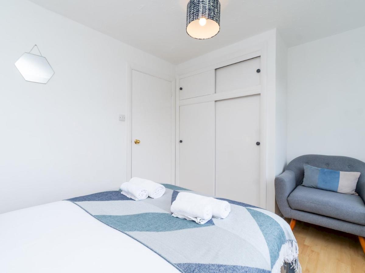 Pass The Keys One Bed Flat With Stunning Views And Free Parking Apartment Bath Exterior photo